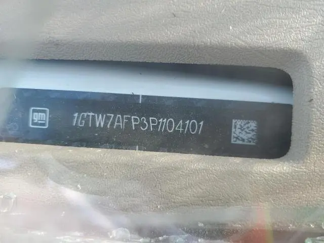 2023 GMC SAVANA G2500  