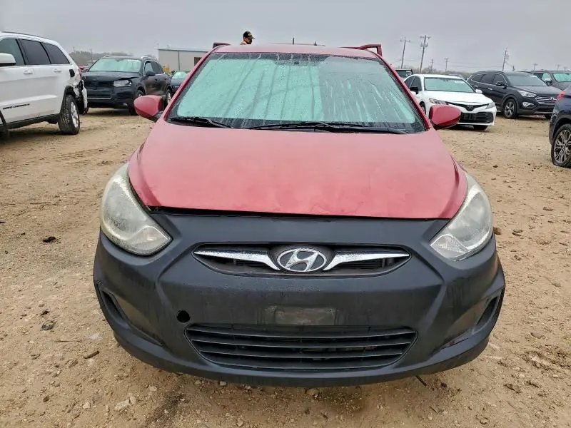 2013 HYUNDAI ACCENT GLS  