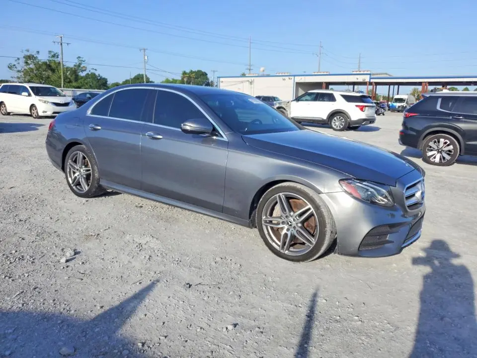 2019 MERCEDES-BENZ E 300  