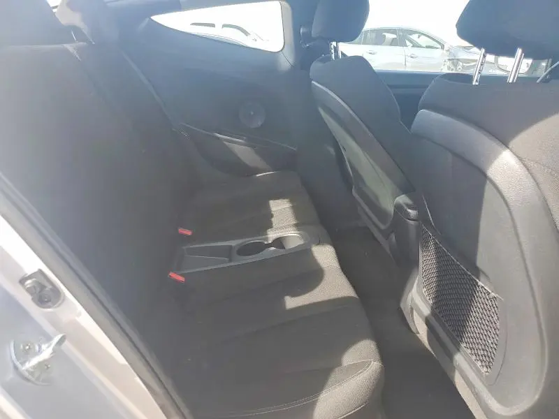 2017 HYUNDAI VELOSTER BASE  