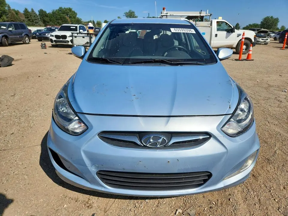 2013 HYUNDAI ACCENT SE  