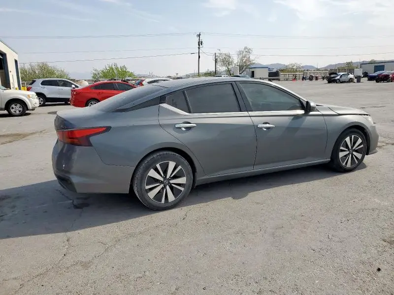 2019 NISSAN ALTIMA SL  