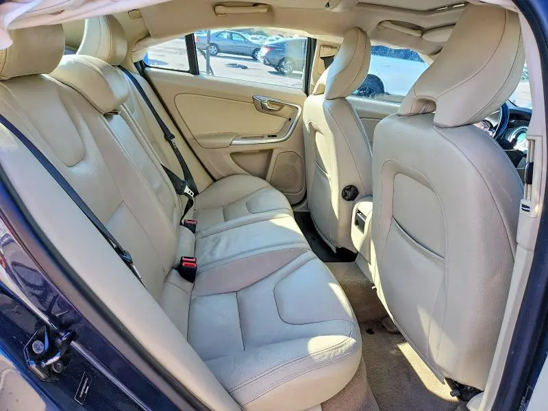 2011 VOLVO S60 T6  