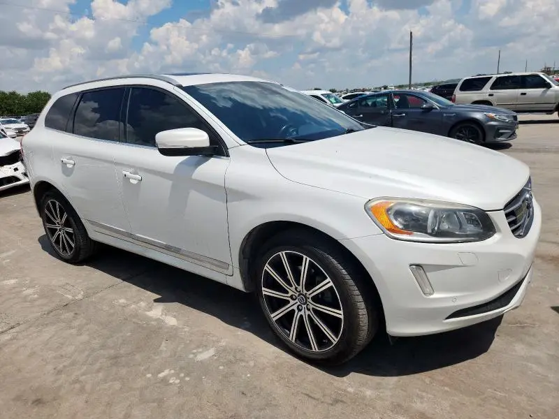 2015 VOLVO XC60 T5 PREMIER  