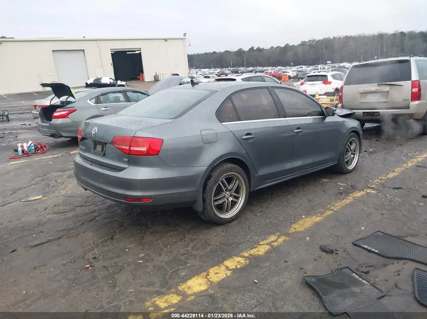 2015 VOLKSWAGEN JETTA 2.0L TDI SE