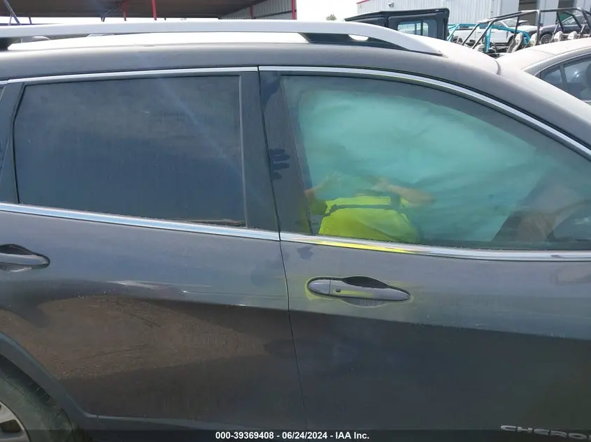 2019 JEEP CHEROKEE LATITUDE PLUS 4X4