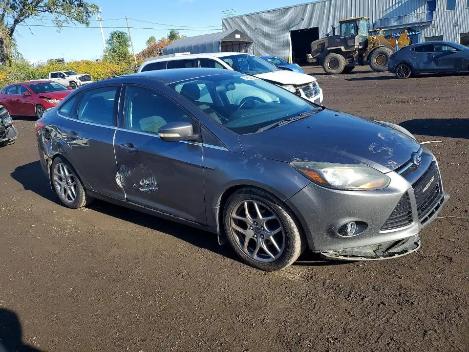 2014 FORD FOCUS TITANIUM  