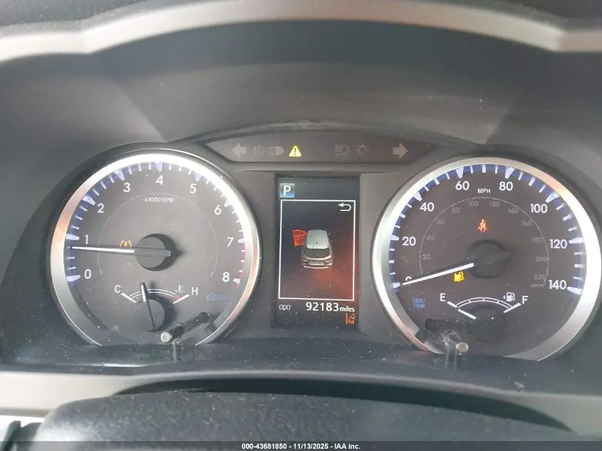 2019 TOYOTA HIGHLANDER LE