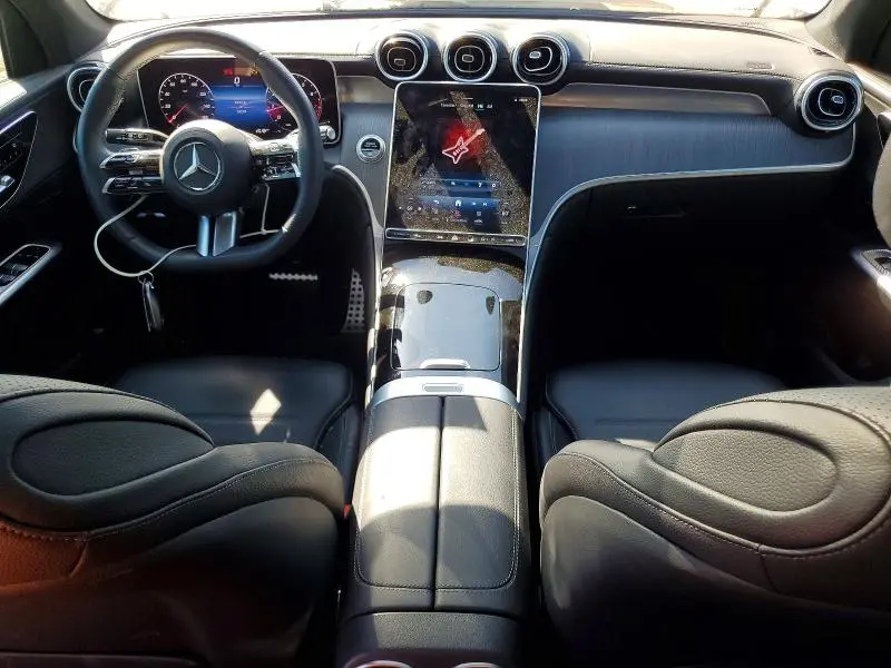 2024 MERCEDES-BENZ GLC 300  