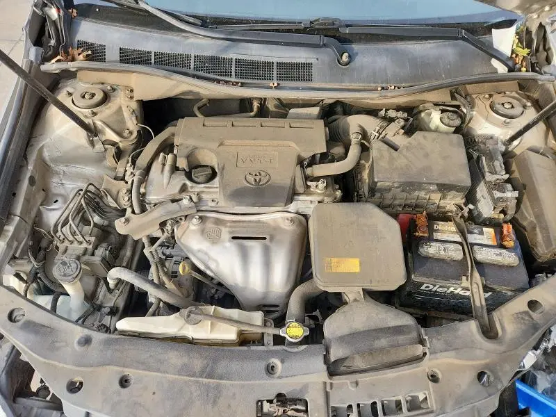 2015 TOYOTA CAMRY LE  