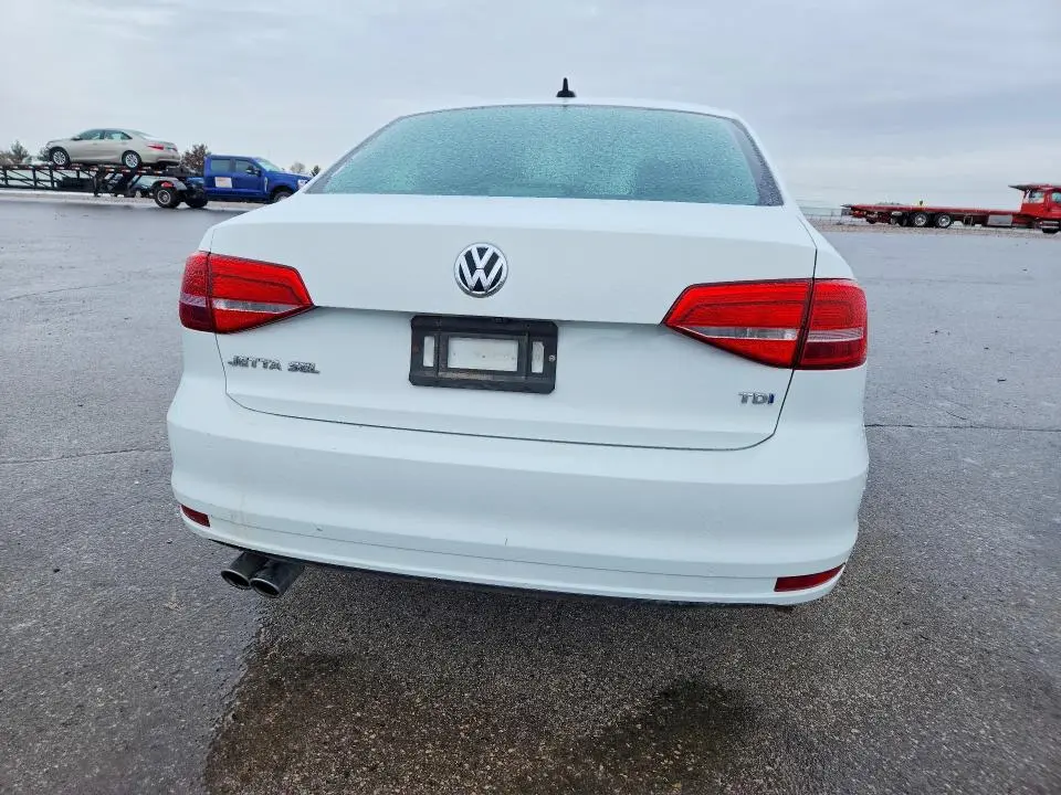 2015 VOLKSWAGEN JETTA TDI  