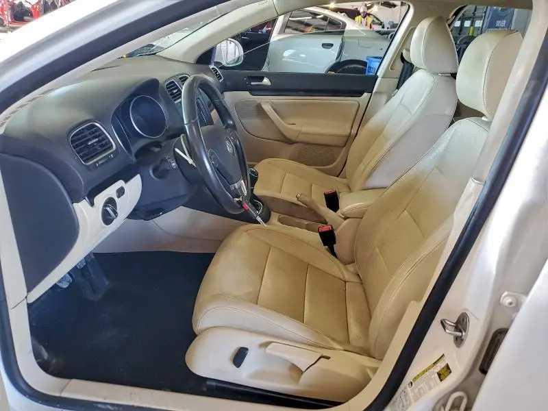 2013 VOLKSWAGEN JETTA TDI  