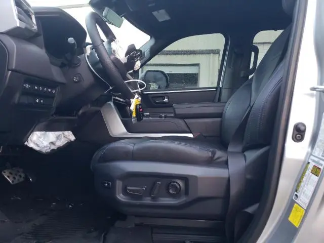 2025 TOYOTA TUNDRA CREWMAX LIMITED  