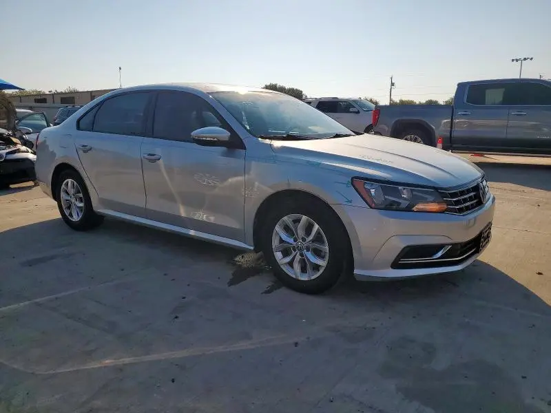 2018 VOLKSWAGEN PASSAT S  