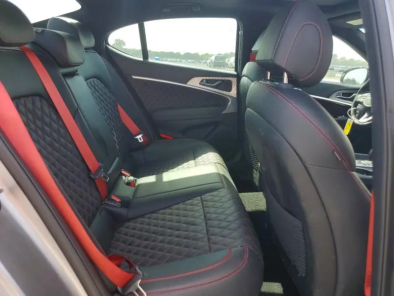 2023 GENESIS G70 3.3T STANDARD  