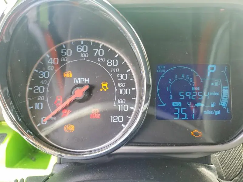 2015 CHEVROLET SPARK 1LT  