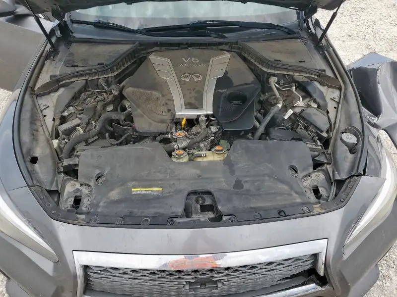 2016 INFINITI Q50 RED SPORT 400  