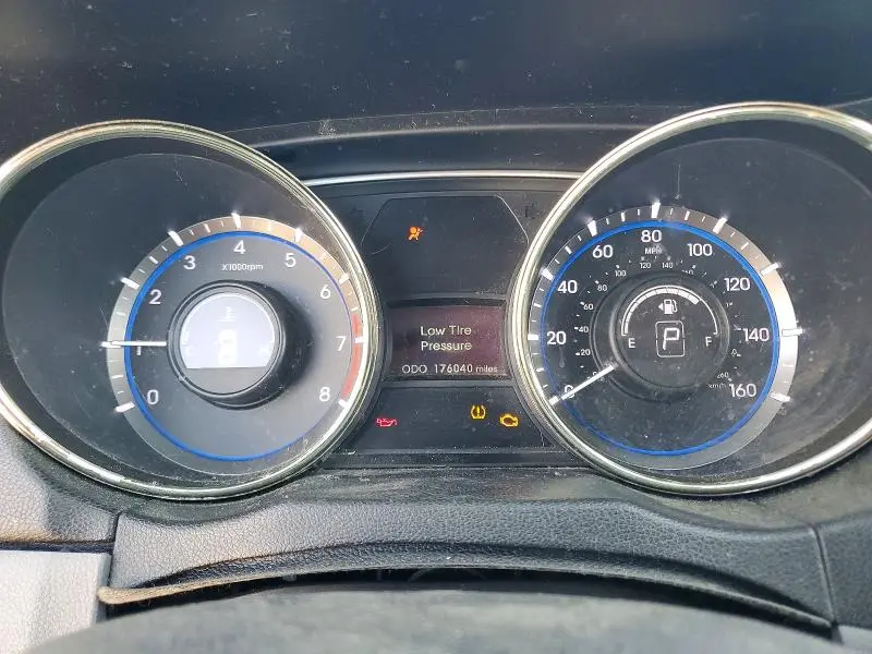 2012 HYUNDAI SONATA GLS  