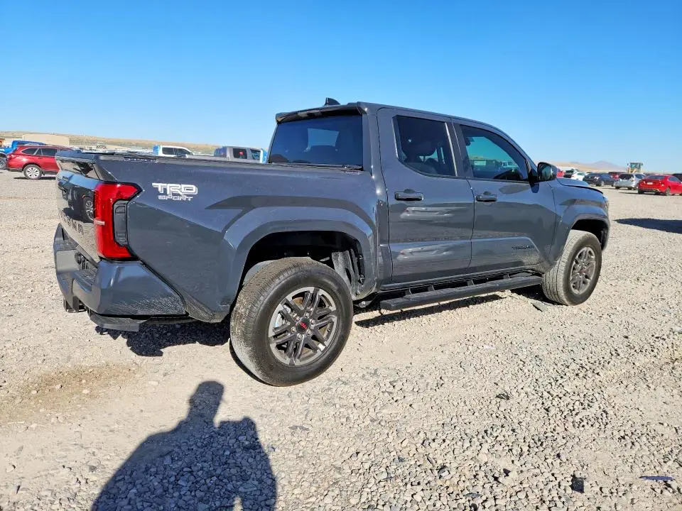 2024 TOYOTA TACOMA TRD SPORT  