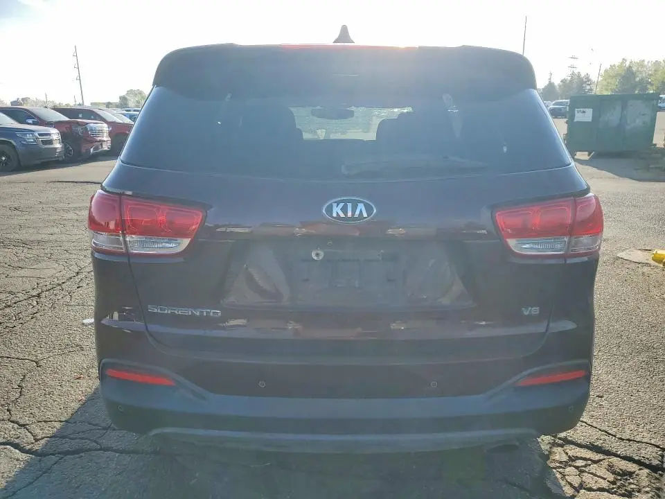 2017 KIA SORENTO LX V6  