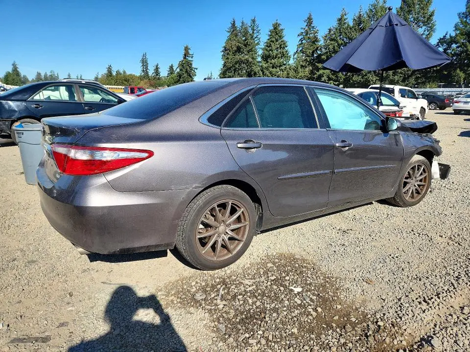 2015 TOYOTA CAMRY XLE V6  