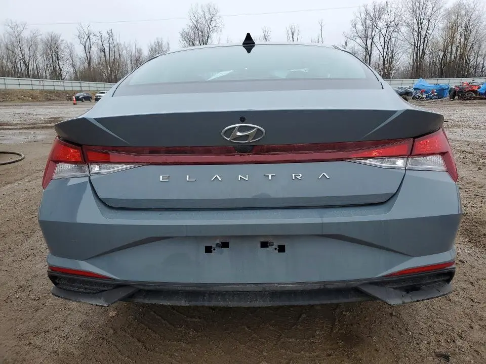 2022 HYUNDAI ELANTRA SEL  