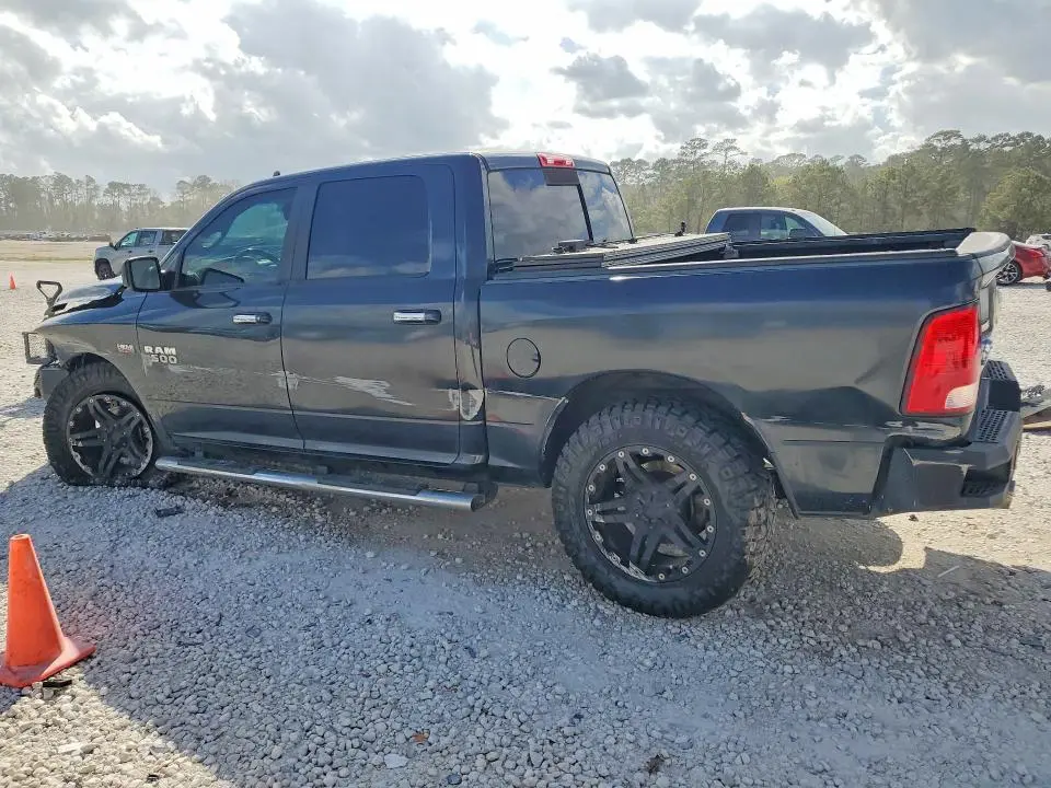 2017 RAM 1500 SLT  