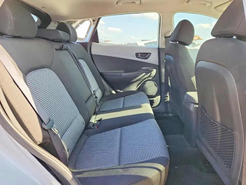 2019 HYUNDAI KONA SE  