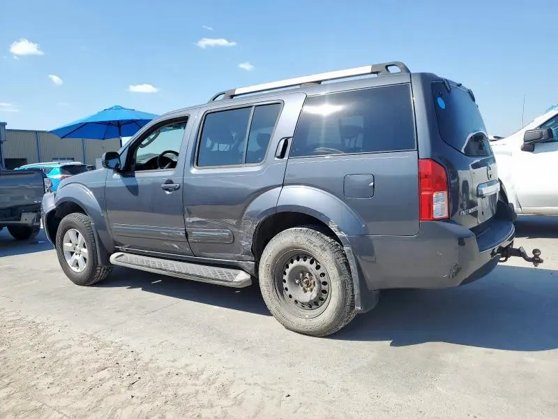 2011 NISSAN PATHFINDER