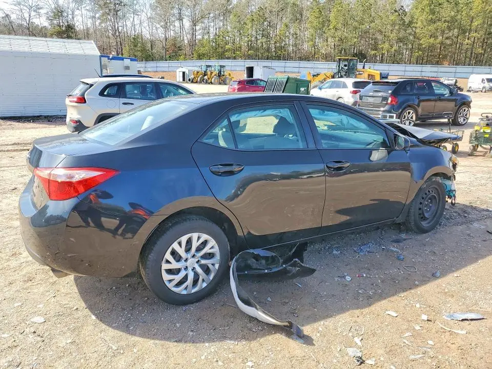 2018 TOYOTA COROLLA   