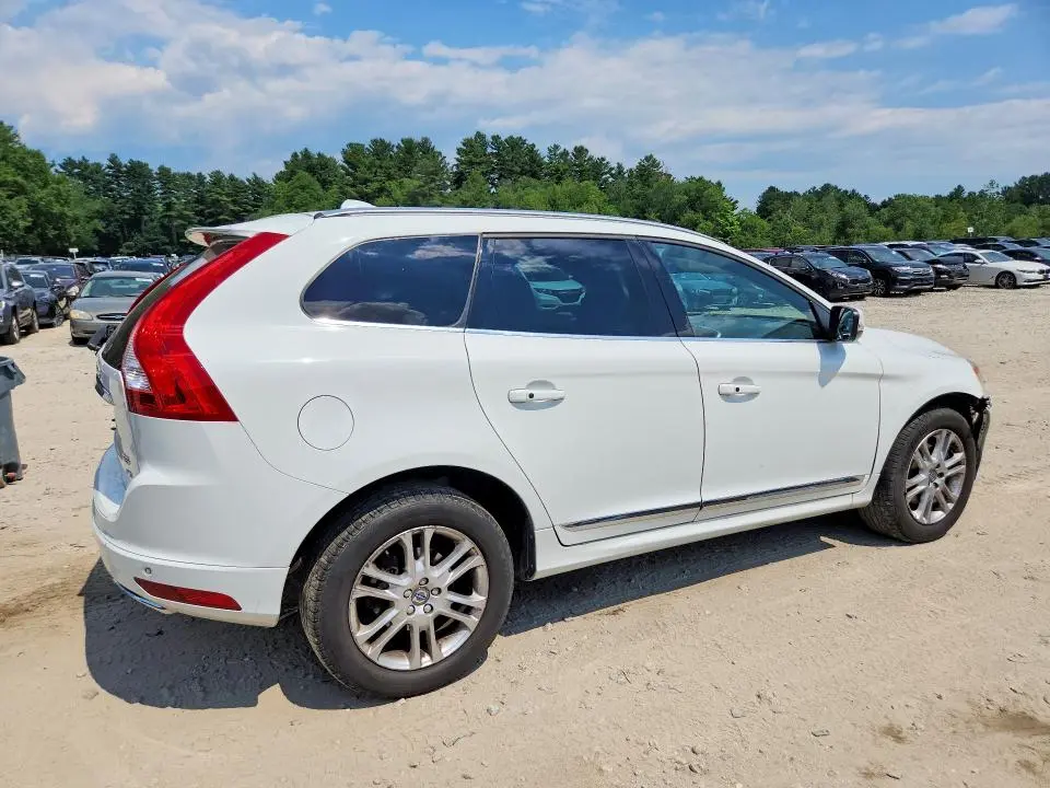 2016 VOLVO XC60 T5 PREMIER  