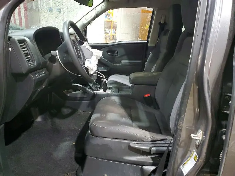 2022 NISSAN FRONTIER S  