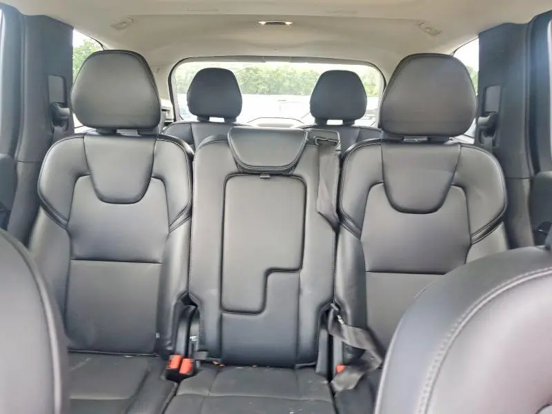 2020 VOLVO XC90 T5 MOMENTUM  