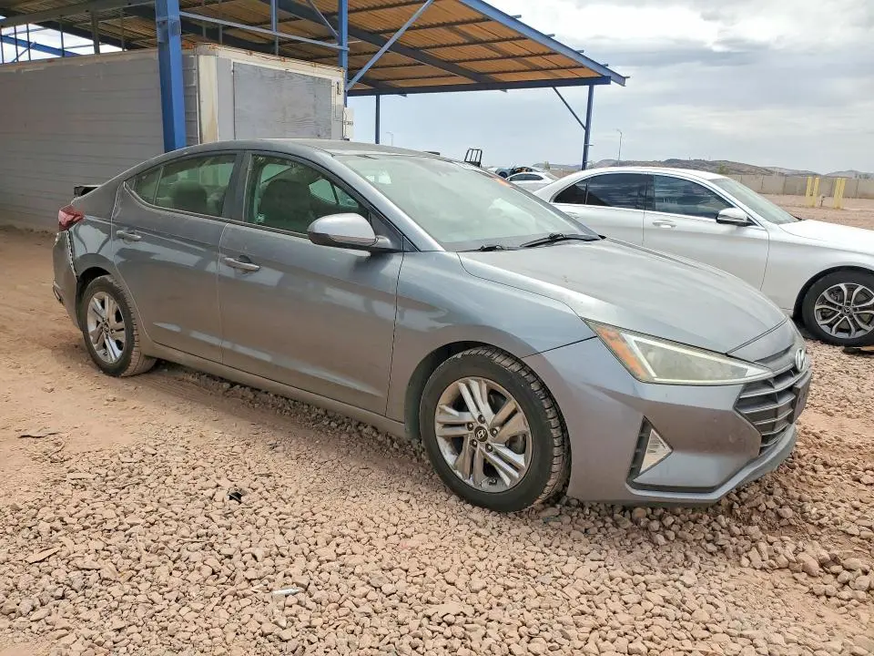 2019 HYUNDAI ELANTRA SEL  