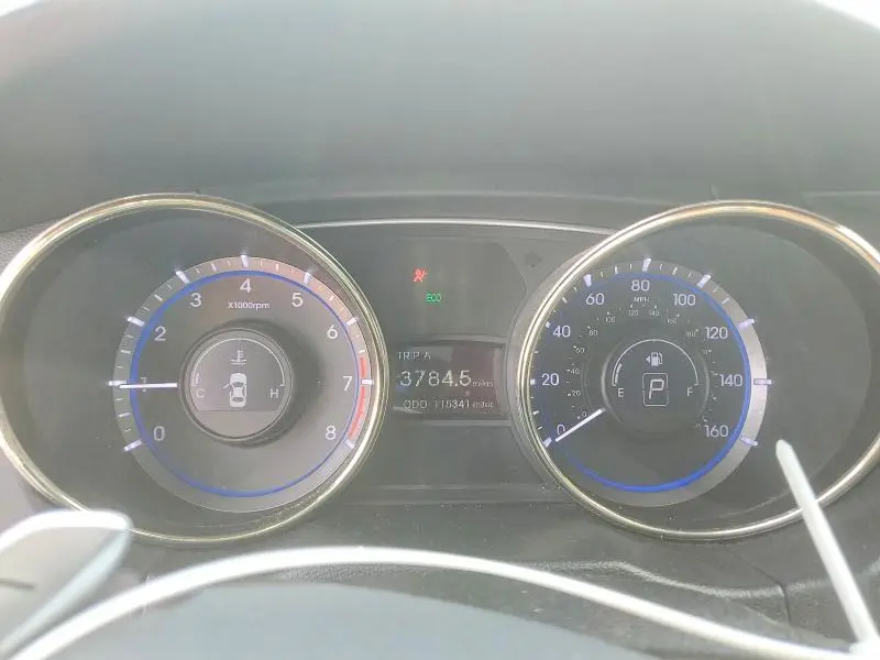 2011 HYUNDAI SONATA SE  