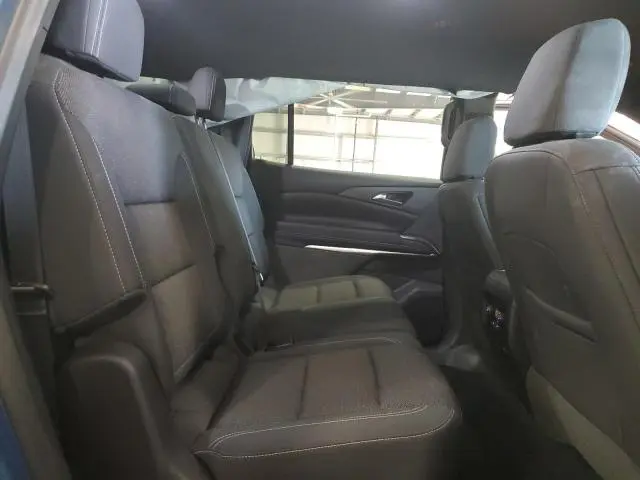 2024 CHEVROLET TRAVERSE LS  