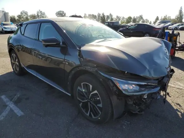 2022 KIA EV6 LIGHT