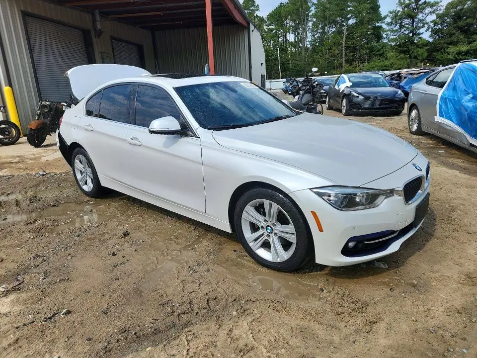 2018 BMW 330 XI  