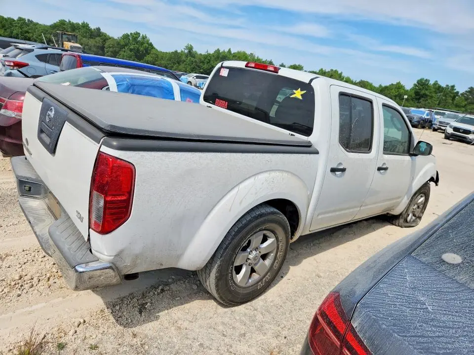 2011 NISSAN FRONTIER S  