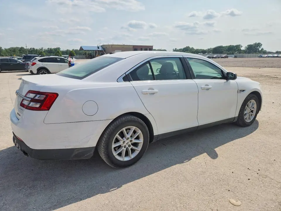 2013 FORD TAURUS SE  