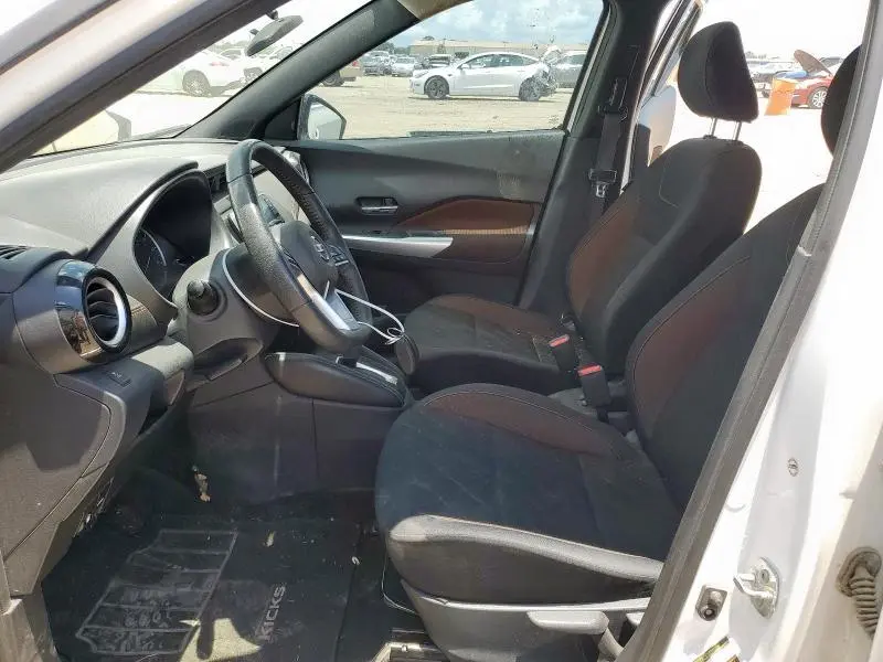 2018 NISSAN KICKS S  