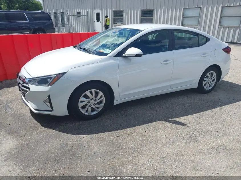 2020 HYUNDAI ELANTRA SE
