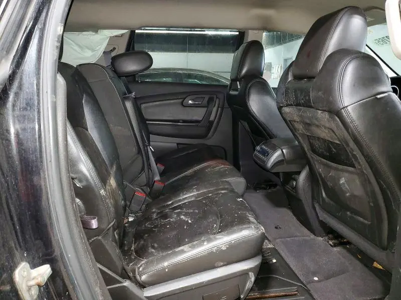 2011 CHEVROLET TRAVERSE LT  