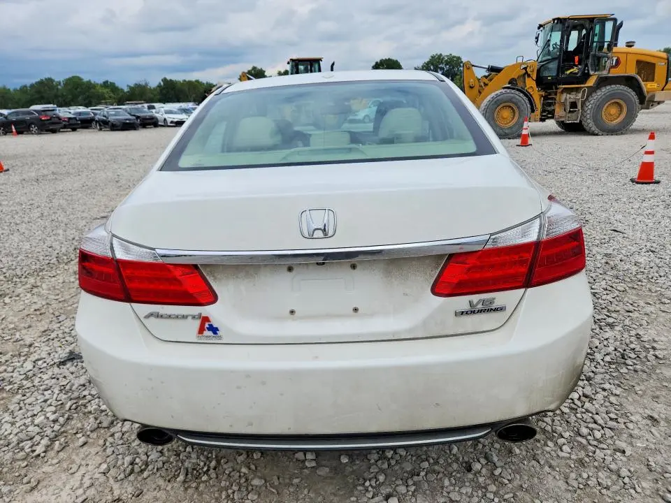 2015 HONDA ACCORD TOURING  