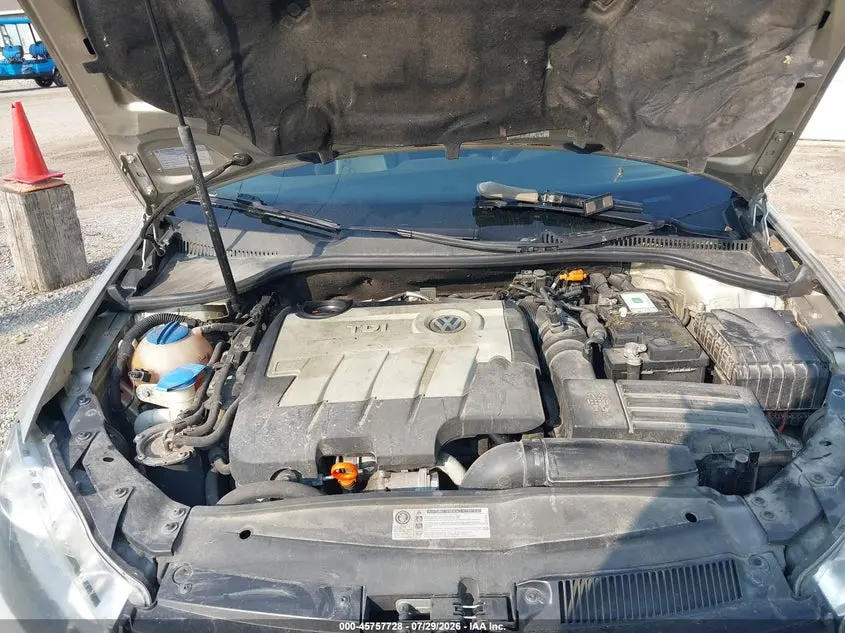 2012 VOLKSWAGEN JETTA SPORTWAGEN 2.0L TDI