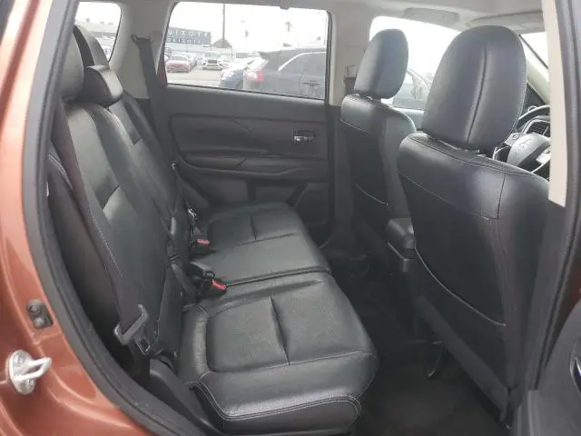 2015 MITSUBISHI OUTLANDER SE