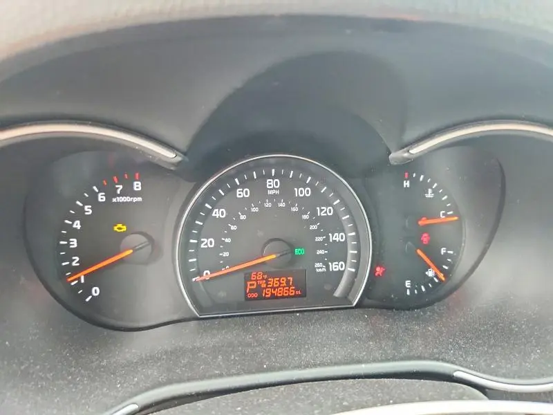 2014 KIA SORENTO LX  