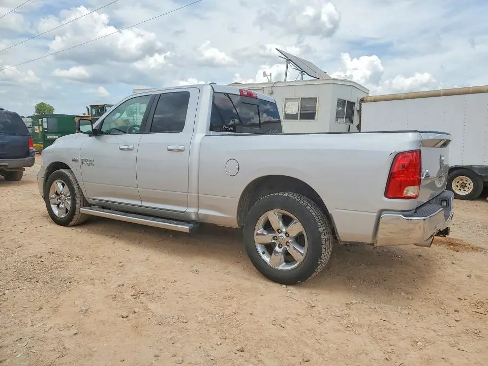 2015 RAM 1500 SLT  