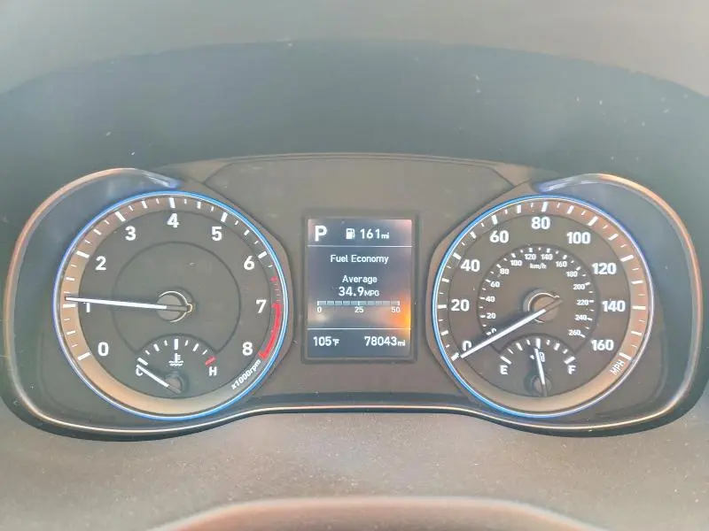 2019 HYUNDAI KONA SE  