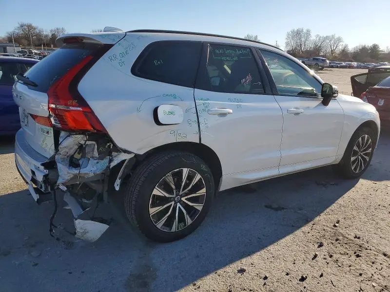 2024 VOLVO XC60 PLUS  